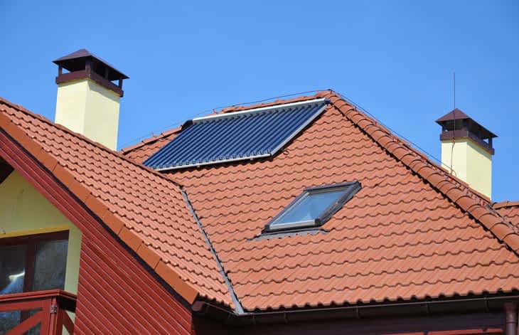 Solarthermieanlage auf dem Dach